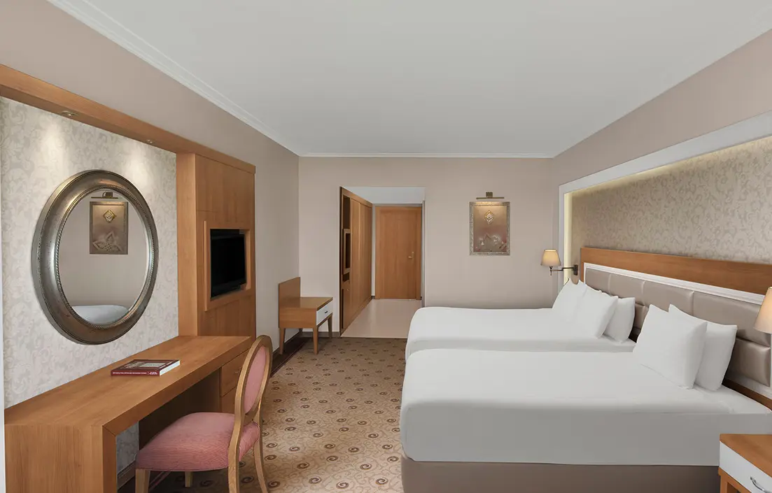 Aile Odası — Deniz Manzaralı